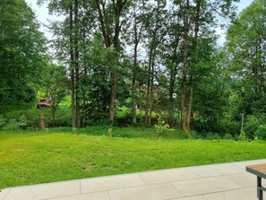 Property grounds - Court view 2 (Arnbruck)