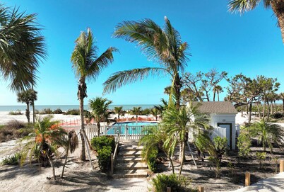 Beach Villa 2212: Your Captiva Island Oasis with Gulf Views