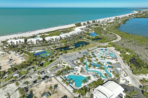 Beach Villa 2211: Your Captiva Island Retreat with Stunning Gulf Views!