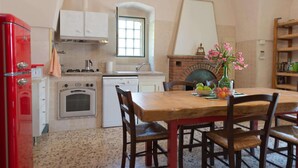 Fridge, microwave, stovetop