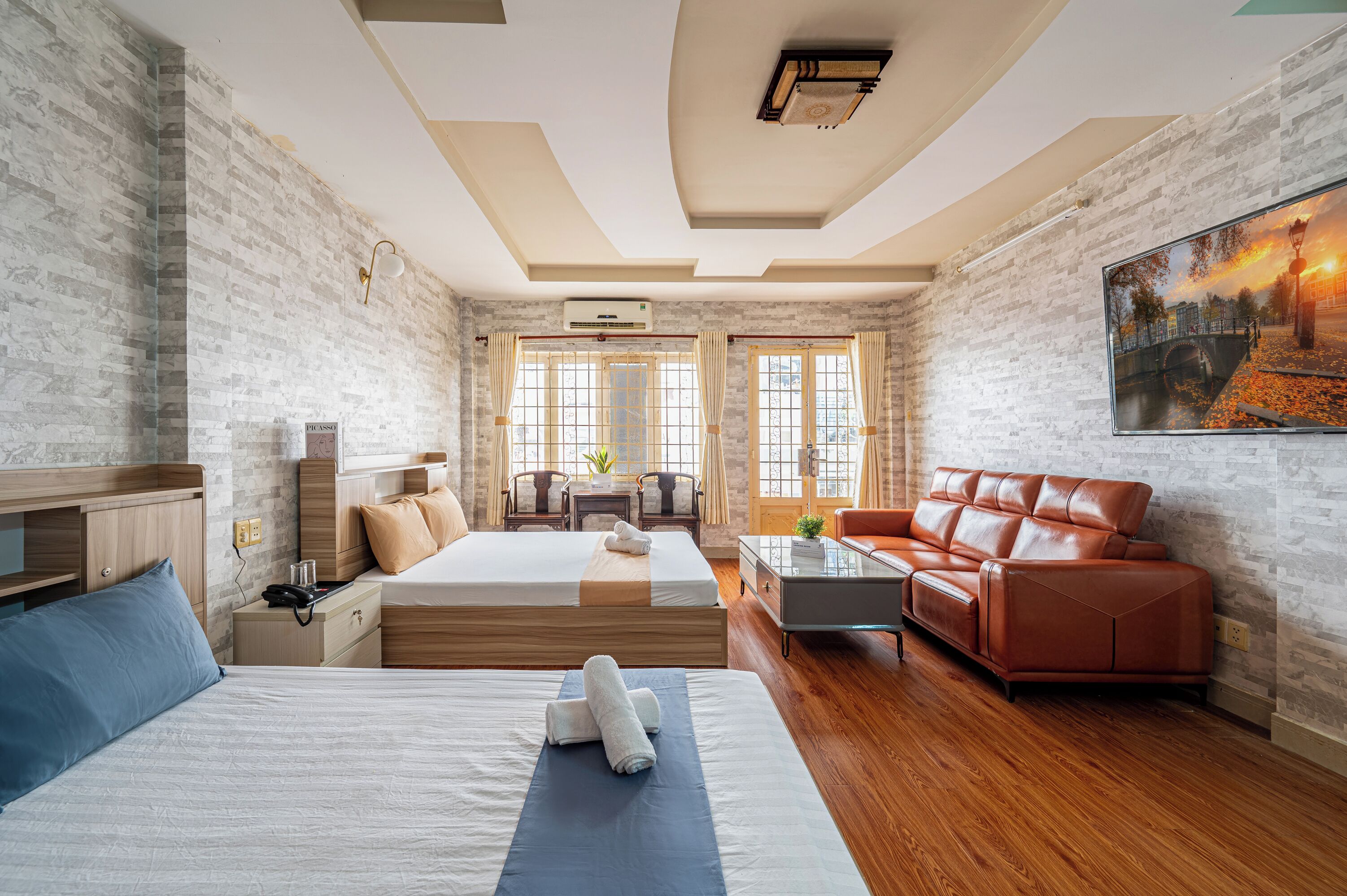Photo - Hoàng Long Hotel By Cozrum