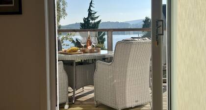 Dunbheag Cottage - waterfront, seaviews, sleeps 4 guests