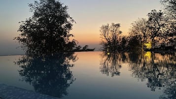 Villa, 3 Bedrooms, Accessible, Smoking | Kolam renang | Kolam renang terbuka