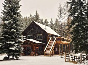 Exterior - Moonlight Ridge Cabin  (Whitefish)