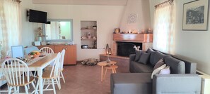 House | 2 bedrooms, desk - Aoria Traditional House With Stuning Mountain View (Chania)