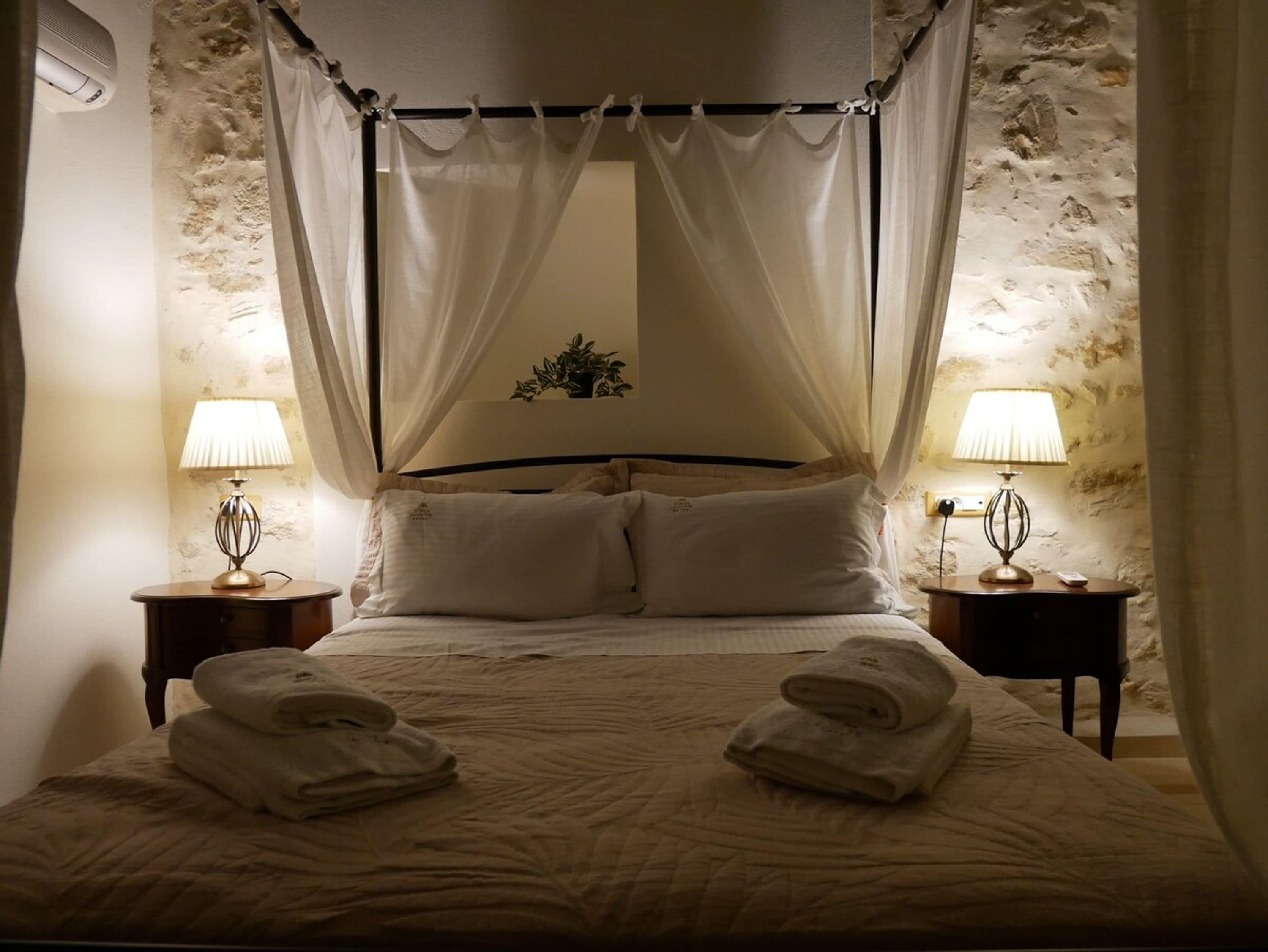 單棟房屋 | 2 間睡房、書桌