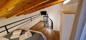 Huis, roken | 3 slaapkamers, een bureau