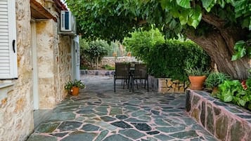 House, Smoking | 1 bedroom