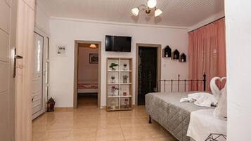 House, Smoking | 1 bedroom