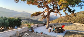 Peaceful Private Cottage Retreat in Countryside