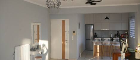 Apartment, Smoking | 2 bedrooms, desk, soundproofing