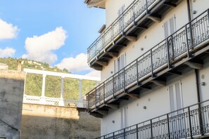 Apartment | 1 bedroom, premium bedding, down duvets, iron/ironing board - Marinetti Suite 9 (Como)