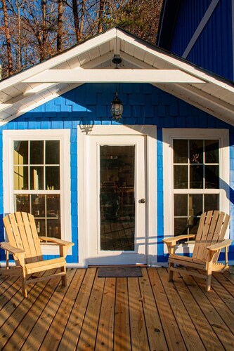 Dahlonega Creekside Cottage