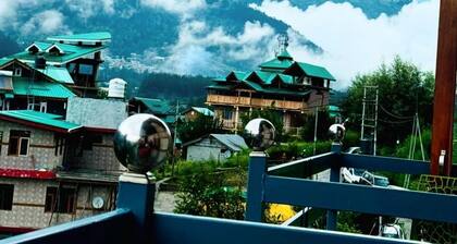 Lotus Cottages Manali