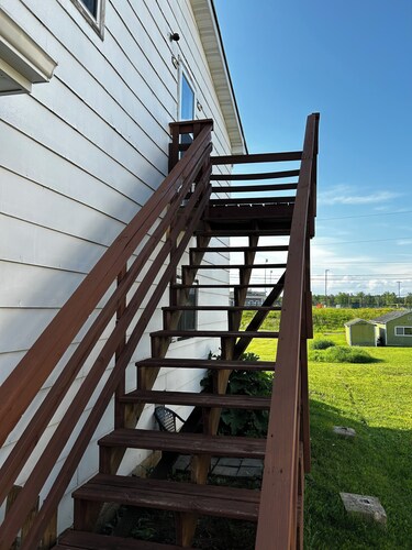 Charming 3 room apartment with WiFi , AC in lovely Aurora. 