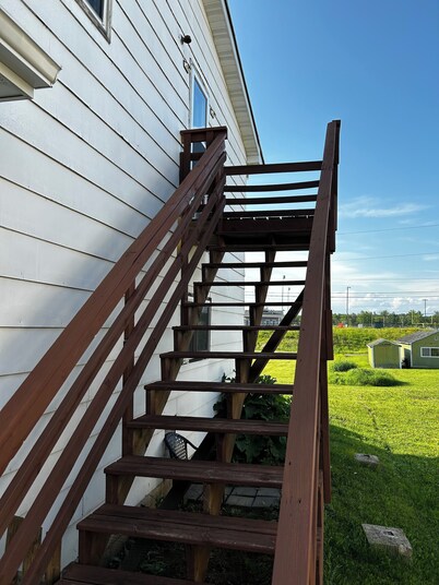 Charming 3 room apartment with WiFi , AC in lovely Aurora. 