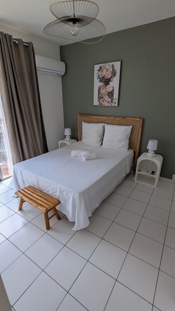 1 bedroom, iron/ironing board, travel crib, WiFi