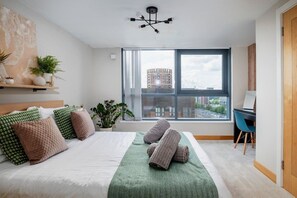 2 slaapkamers, een strijkplank/strijkijzer, wifi, beddengoed