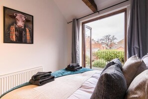 3 habitaciones, tabla de planchar con plancha y acceso a internet 