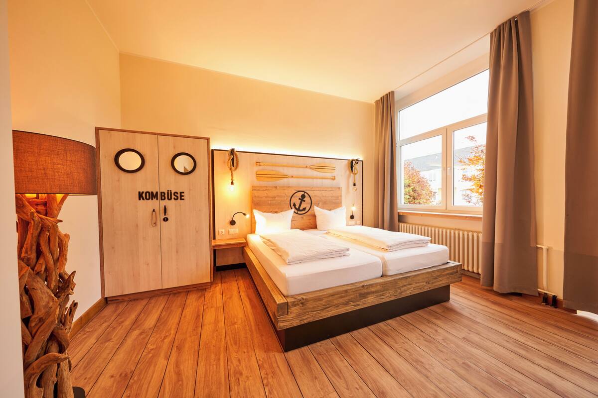 2-Raum 4er Appartement barrierefrei | 隔音、免費 Wi-Fi、獨特裝修、床單
