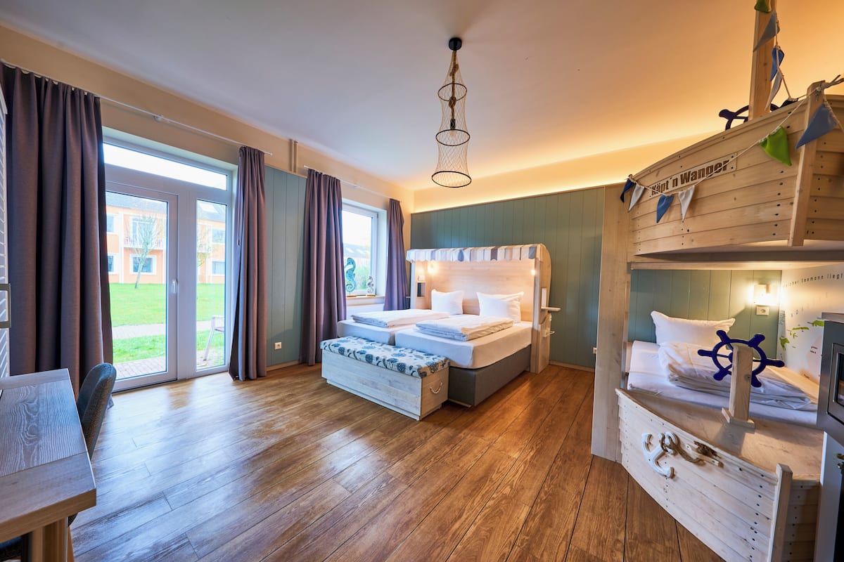2-Raum 6er Zimmer mit Koje_ Etagenbetten_ barrierefrei | 隔音、免費 Wi-Fi、獨特裝修、床單