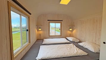 Zirkuswagen | Individuell eingerichtet, schallisolierte Zimmer, kostenloses WLAN