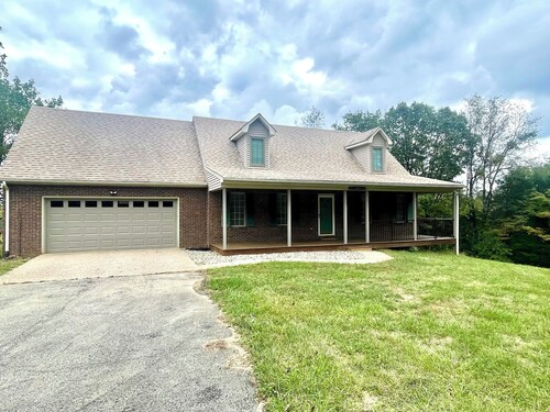 The Honey Spot! Your Quiet retreat in Rineyville. 
