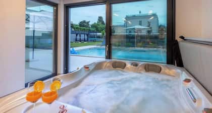 Luxury villa 78