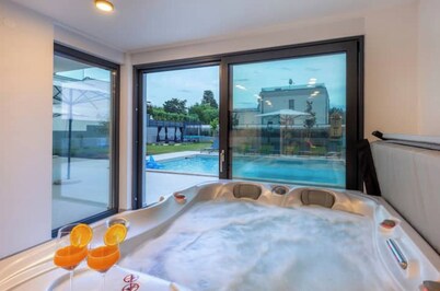Luxury  villa 78