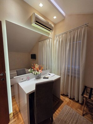Classic Single Room | Busa memori, peti besi dalam bilik, seterika/papan seterika 