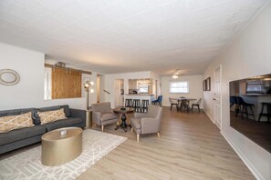 Apartment, Multiple Beds, Kitchen (Grand Elm Suite 2) | Living area | 42-inch flat-screen TV with digital channels - The Grand Elm Suite 2 Sleeps 6 (Covington)