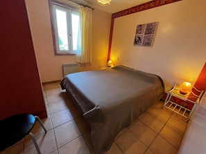 2 bedrooms, WiFi - Merle, cottage at the Hameau des Laurières (Saint-Avit-Sénieur)