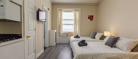 1 bedroom, iron/ironing board, WiFi, bed sheets