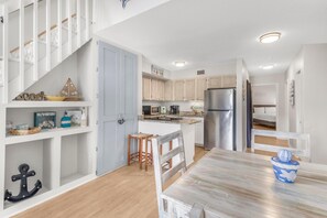 公寓客房, 多張床 (The Village 15D) | 用餐區