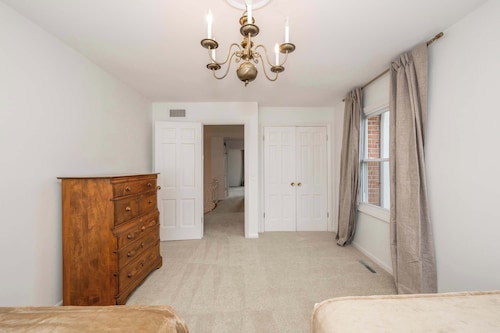 Tallen Manor & Retreat For 12