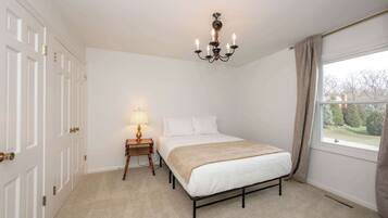 House, Multiple Beds, Patio, Garden View (Tallen Manor & Retreat) | 4 bedrooms, free WiFi