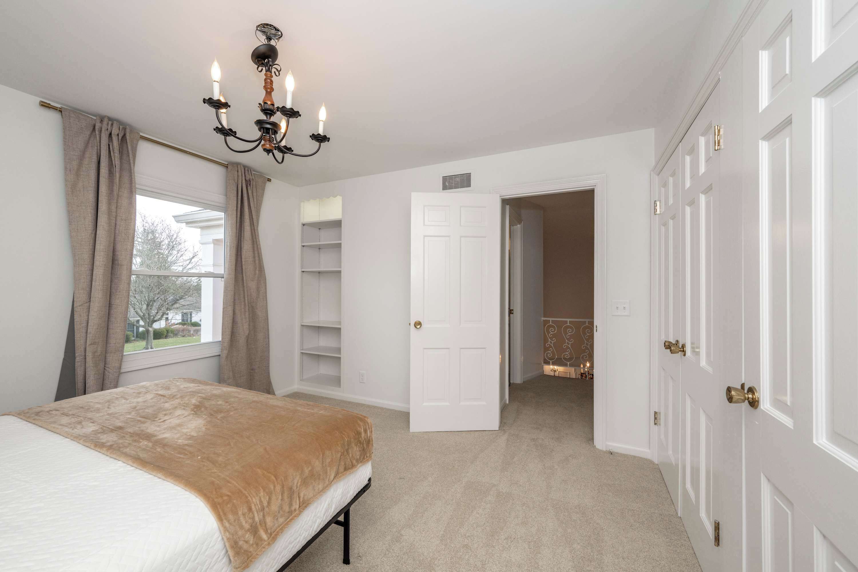 Nhà, nhiều giường, sân hiên, quang cảnh vườn (Tallen Manor & Retreat) | 4 phòng ngủ, truy cập Internet không dây miễn phí 