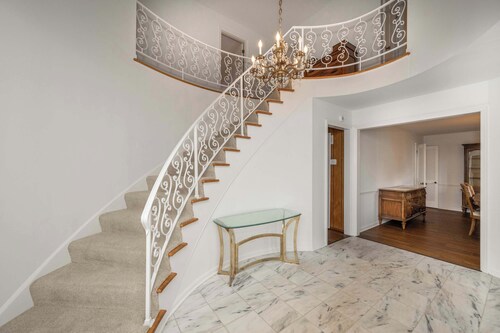 Tallen Manor & Retreat For 12