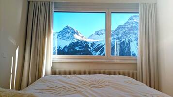 2 Schlafzimmer, Bügeleisen/Bügelbrett, Bettwäsche