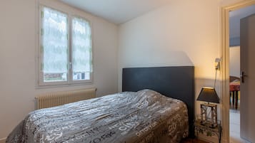 2 chambres, fer et planche Ă repasser, Wi-Fi gratuit, draps fournis