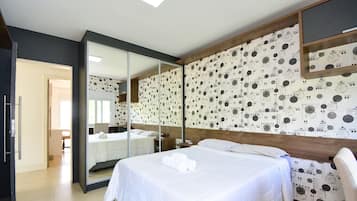 4 bedrooms, internet, bed sheets