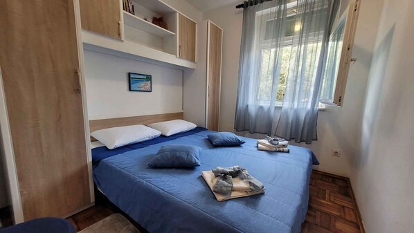 1 bedroom