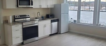 Acadia Waterfront 2bed/2bath, Private Acadia Waterfront 2 bedroom/2 bath