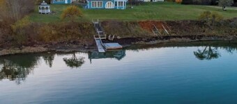 Acadia Waterfront 2bed/2bath, Private Acadia Waterfront 2 bedroom/2 bath