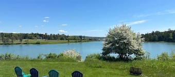 Acadia Waterfront 2bed/2bath, Private Acadia Waterfront 2 bedroom/2 bath