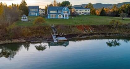 Acadia Waterfront 2bed/2bath, Private Acadia Waterfront 2 bedroom/2 bath