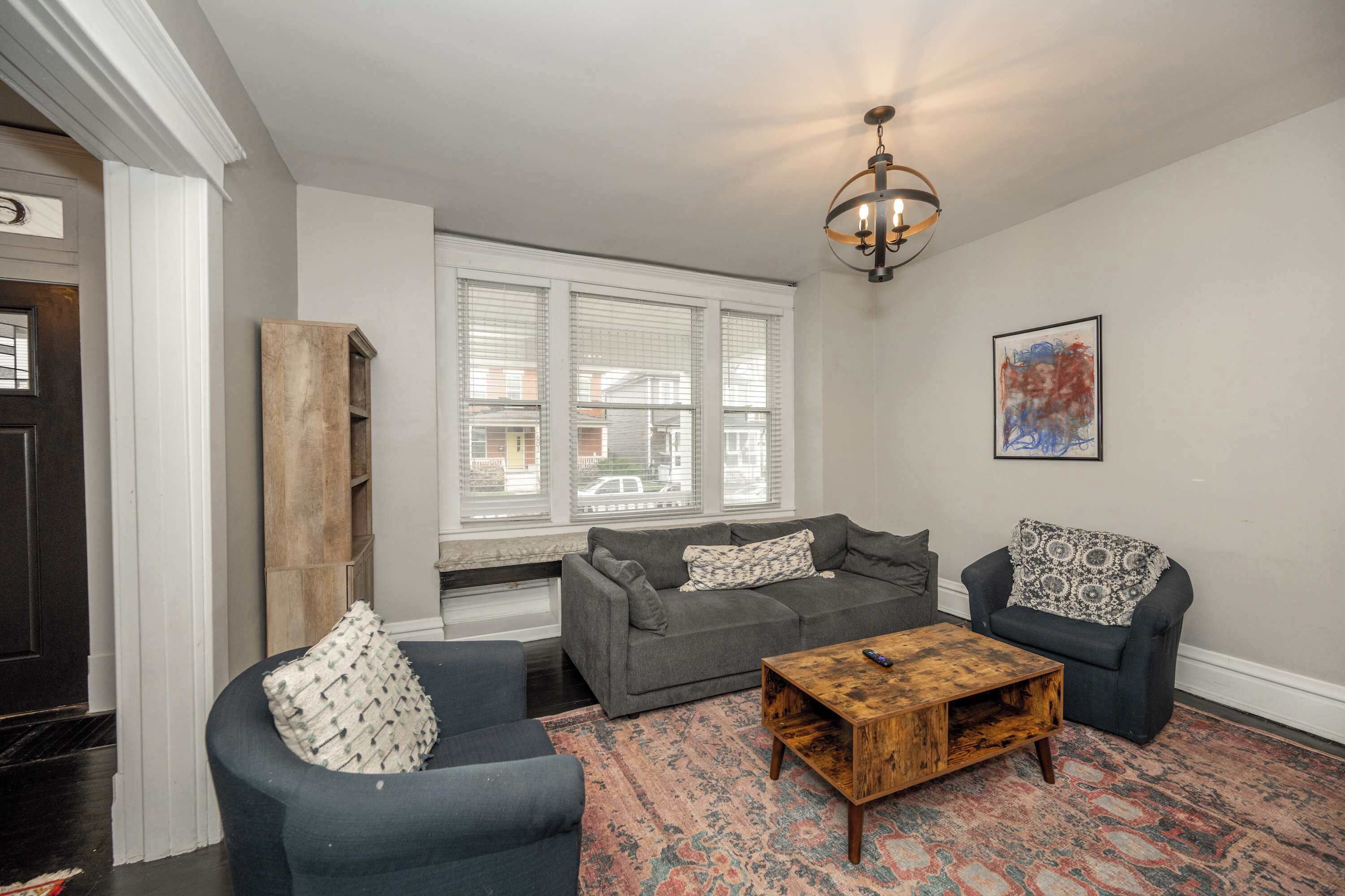 House, Multiple Beds, Hot Tub, Garden View (The Restful Roost) | Living area | 42-inch flat-screen TV with digital channels