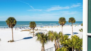 On the beach - Big Beach Views From Stunning Corner: Residence 301 (Siesta Key)