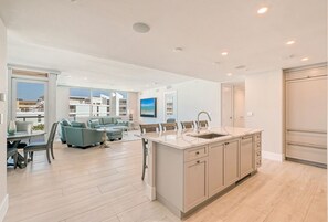 Interior - Spectacular Residence with Sweeping Beach Views: Residence 410 (Siesta Key)