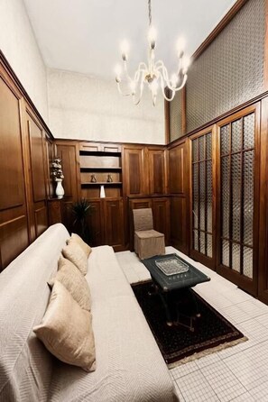 家庭開放式套房 | 遮光布/窗簾、隔音、熨斗/熨衣板、免費無線上網